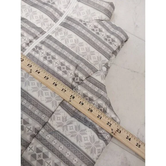 New Land's End Down Feather Puffer Vest Fair Isle Snowflake Gray/White Sz XL/T - - Picture 9 of 10